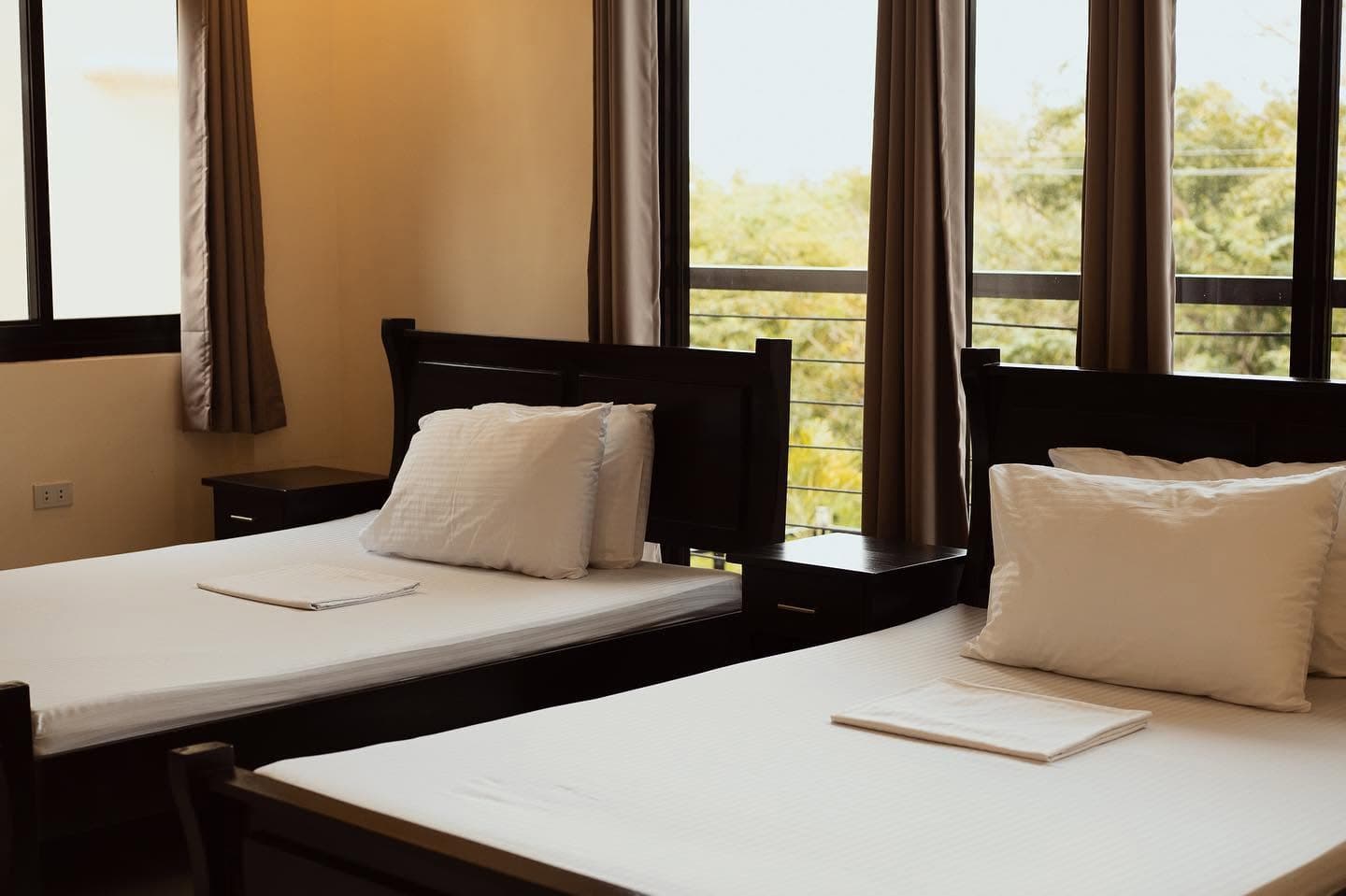 Hillside Forest View Suite